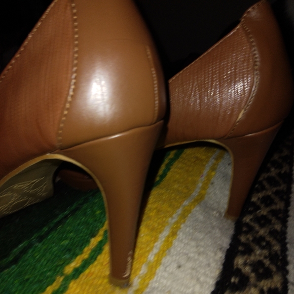 Tan High heel open toe - Picture 3 of 4